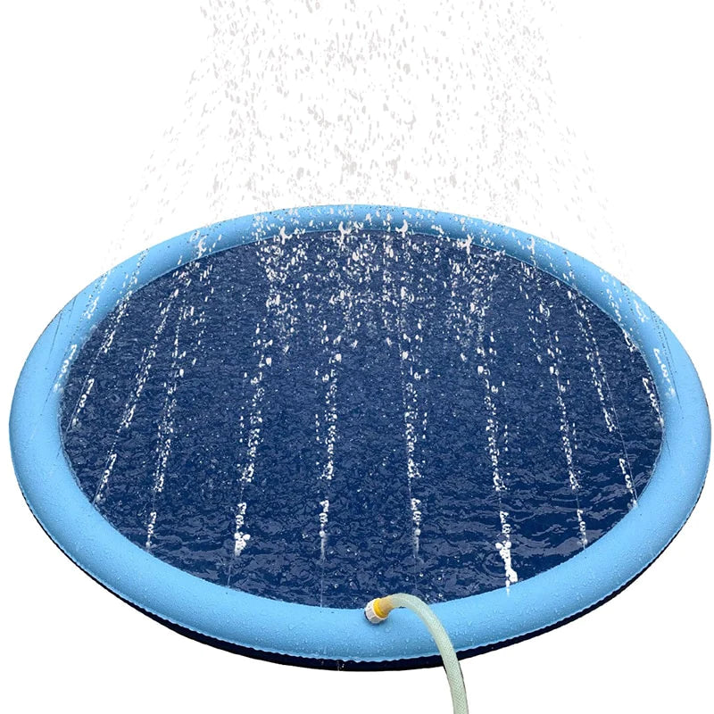 Erfrischende Hundesprinkleranlage