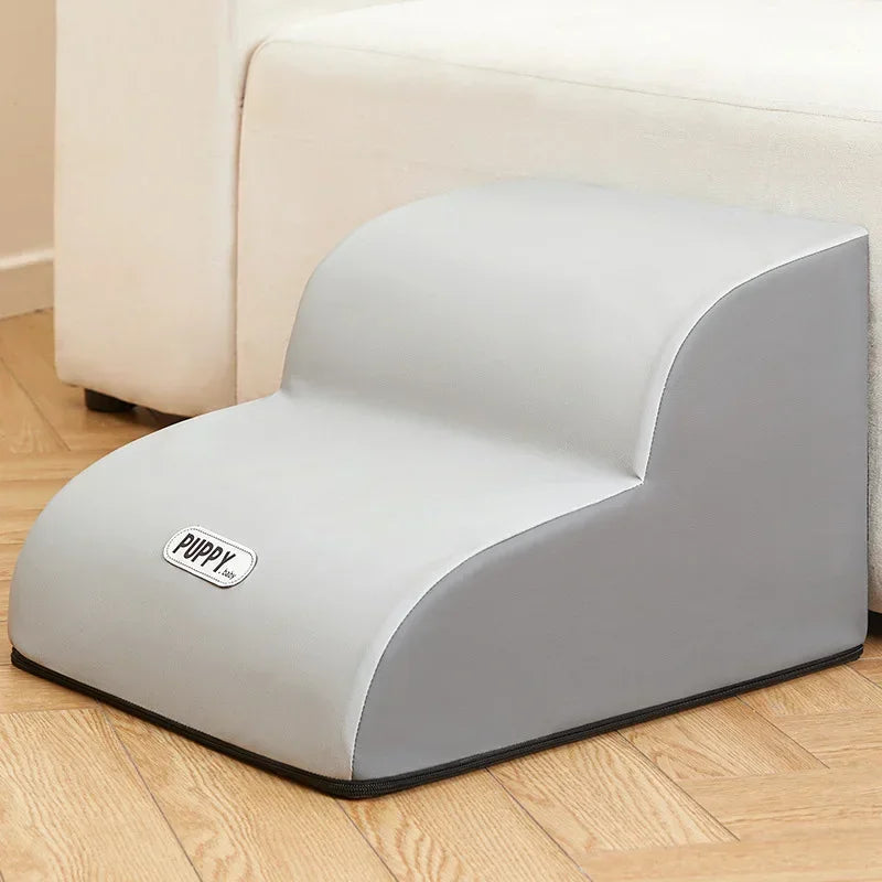 Sofa und Bett Treppe